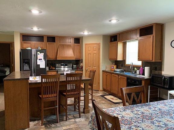 5th image of 1100 Villa Cir