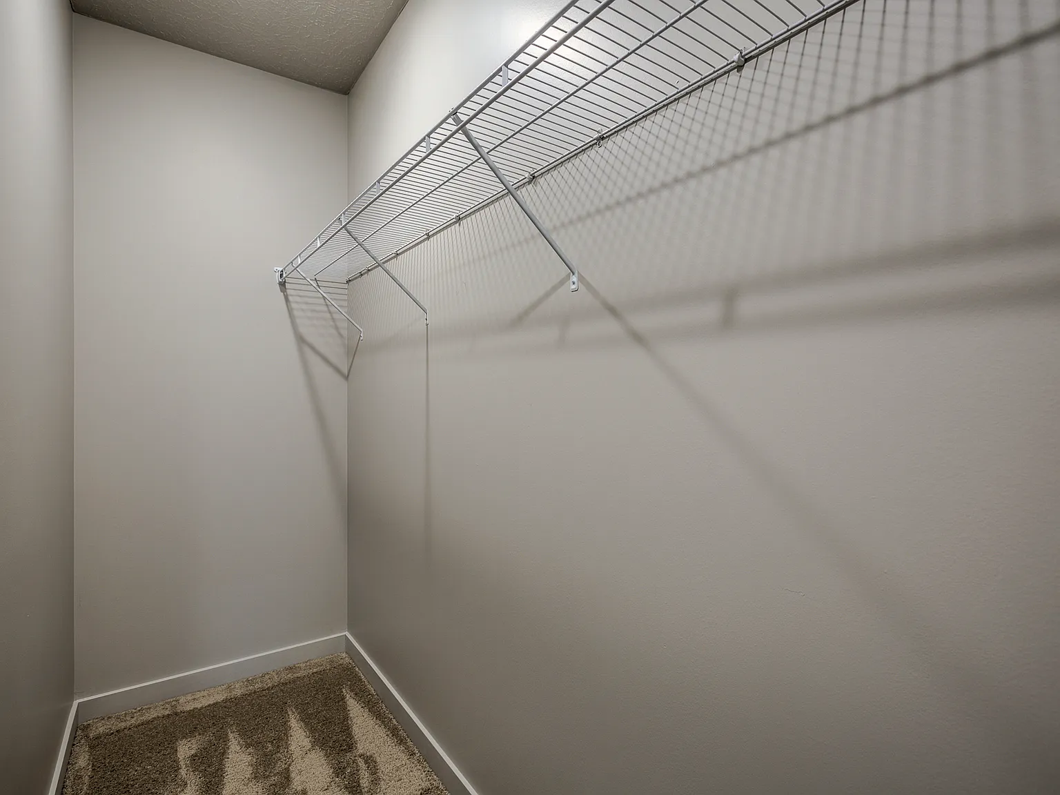 2 bed, 1048 sqft, $1,525 — Photo 4
