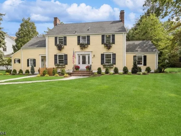 34 Fairhill Rd, Westfield Town, NJ 07090