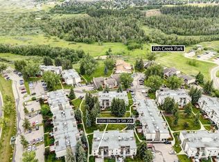 13104 Elbow Dr SW #204U, Calgary, AB T2W2P2