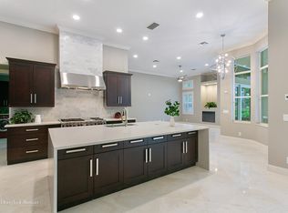 2440 Whispering Oaks Ln, Delray Beach, FL 33445