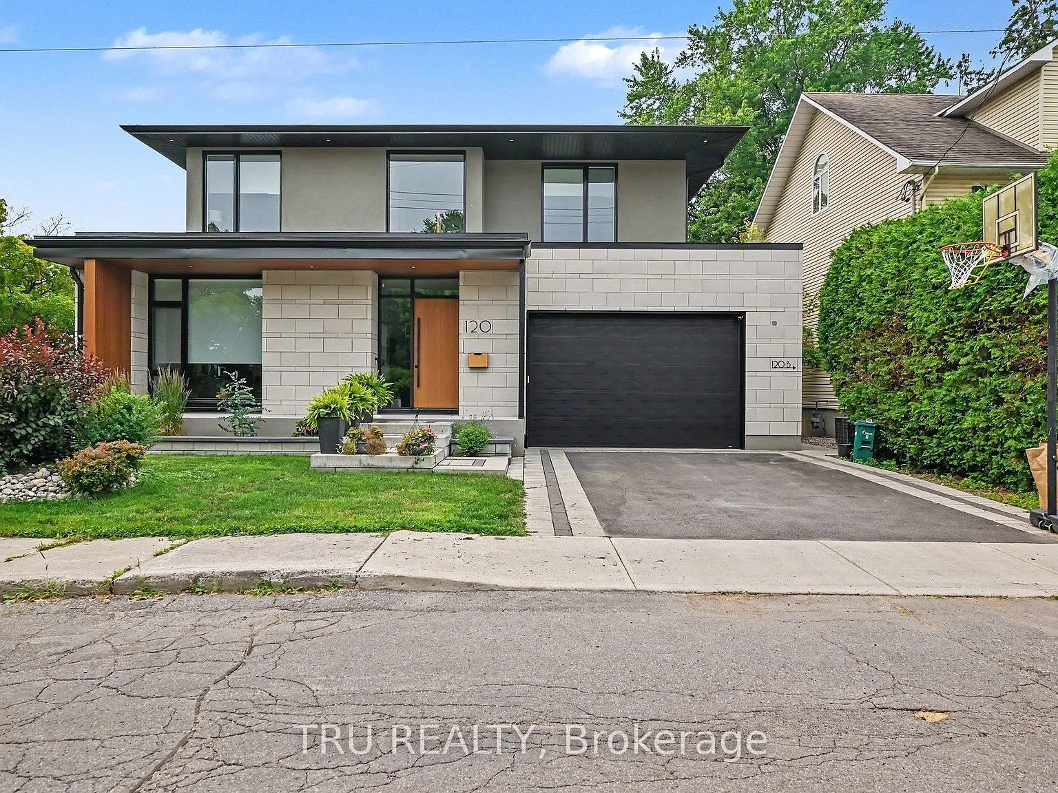 1 bed, $1,950 — Photo 1