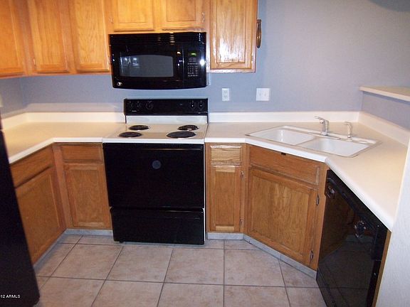 3rd image of 402 S Seawynds Blvd