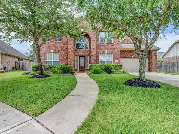 5211 Emerald Trace Ct, Sugar Land, TX 77479