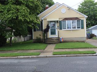 107 Mink Rd, Providence, RI 02908