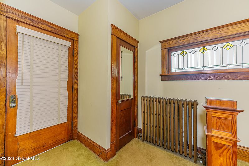 5th image of 25 Rutland Street