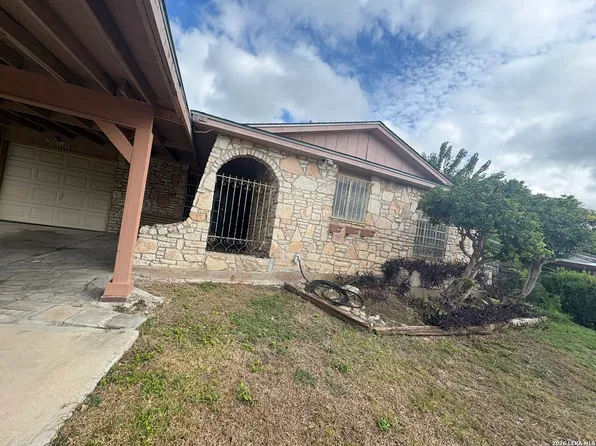 6111 Viva Max, San Antonio, TX 78238