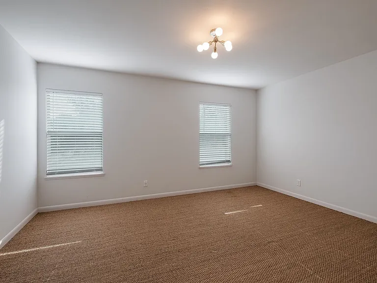442 E Huisache Ave #D — Photo 10