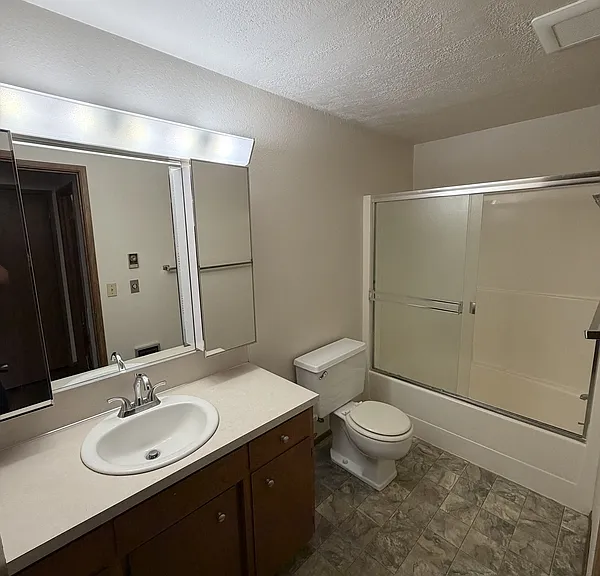 305 La Villa Dr — Photo 8
