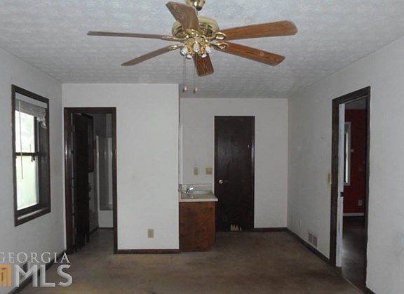 5th image of 251 Brookwood Way SE