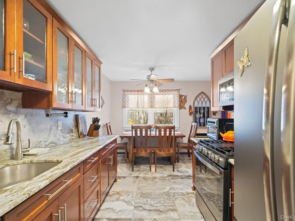 84 Demarest Avenue #11, West Nyack, NY 10994