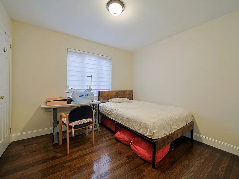 2244 Linwood Ave #1 — Photo 17