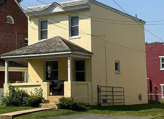 824 Highland Ave