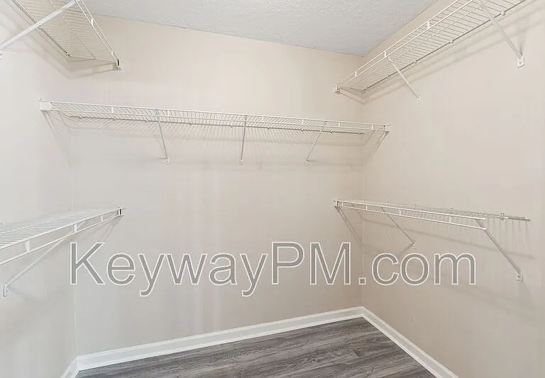 304 Elbrus Way — Photo 20