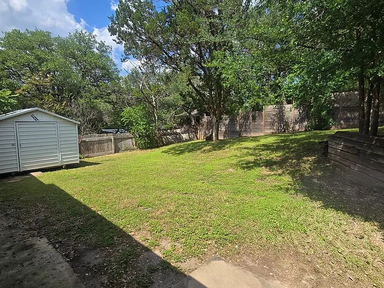 2314 Farnswood Cir — Photo 14