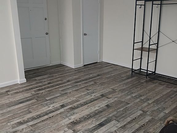 5th image of 72 N Main St #202