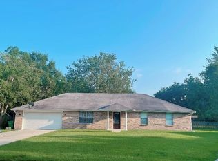 614 Birdie Cir, Picayune, MS 39466