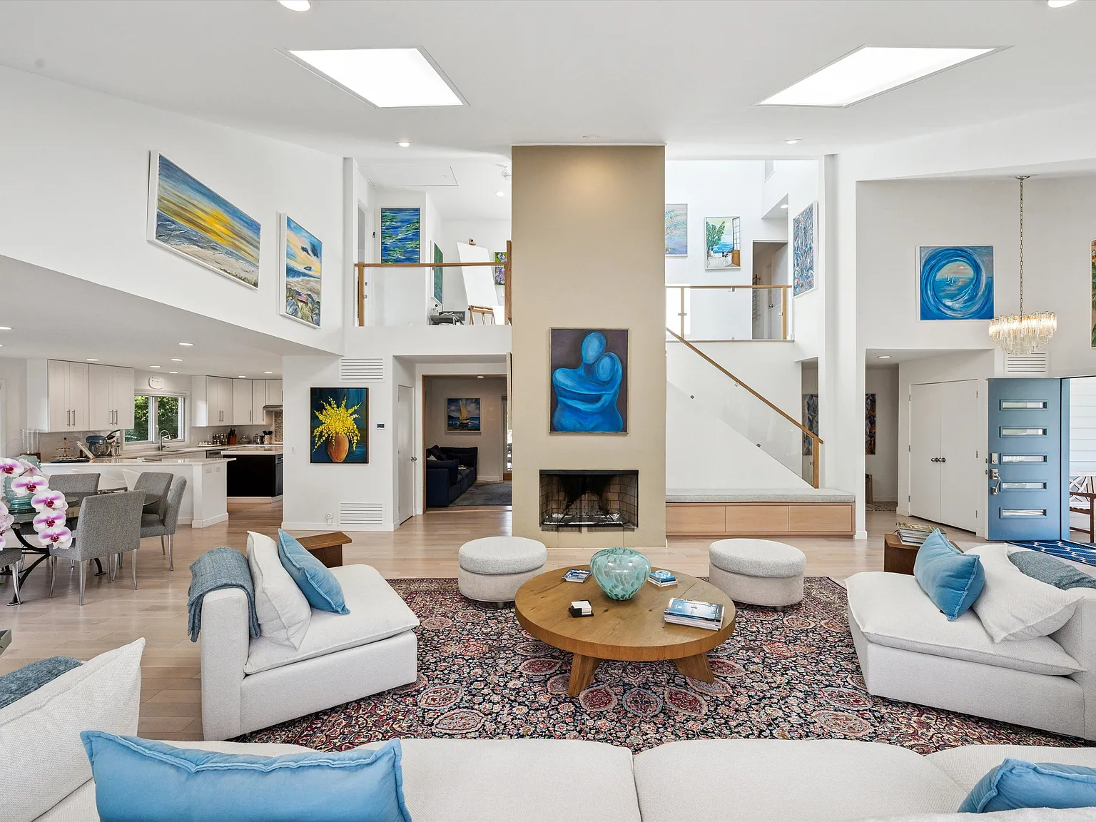 Tennis, Pool and HotTub in WHB Estate District — Photo 4