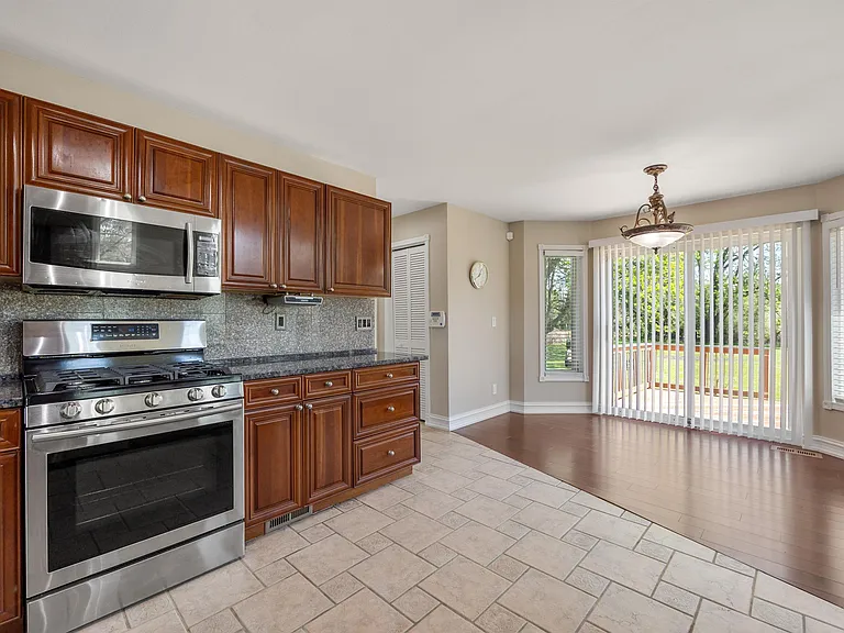 3129 Bendelow Rd — Photo 13
