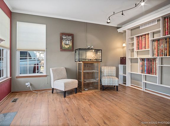 3rd image of 150 W Park Ave Unit D