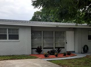 456 Seminole Dr, Lake Worth, FL 33462