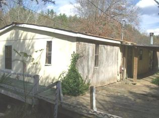 117 Roses Branch Rd, Bakersville, NC 28705