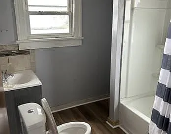 455 W Dickson Ave — Photo 1