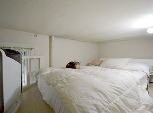 135 Waverly Pl FRNT A, New York, NY 10014