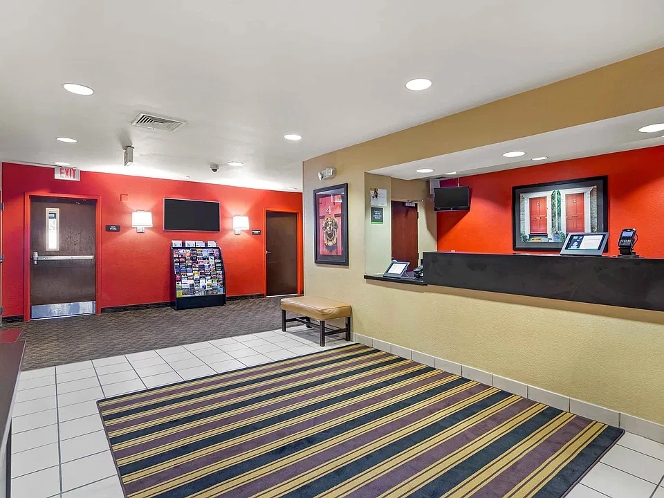 Lobby and Guest Check-in