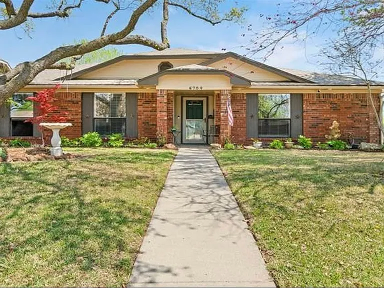 6704 Bellehaven Dr — Photo 1