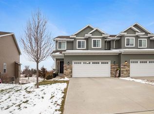 1245 Daisy Cir, North Liberty, IA 52317