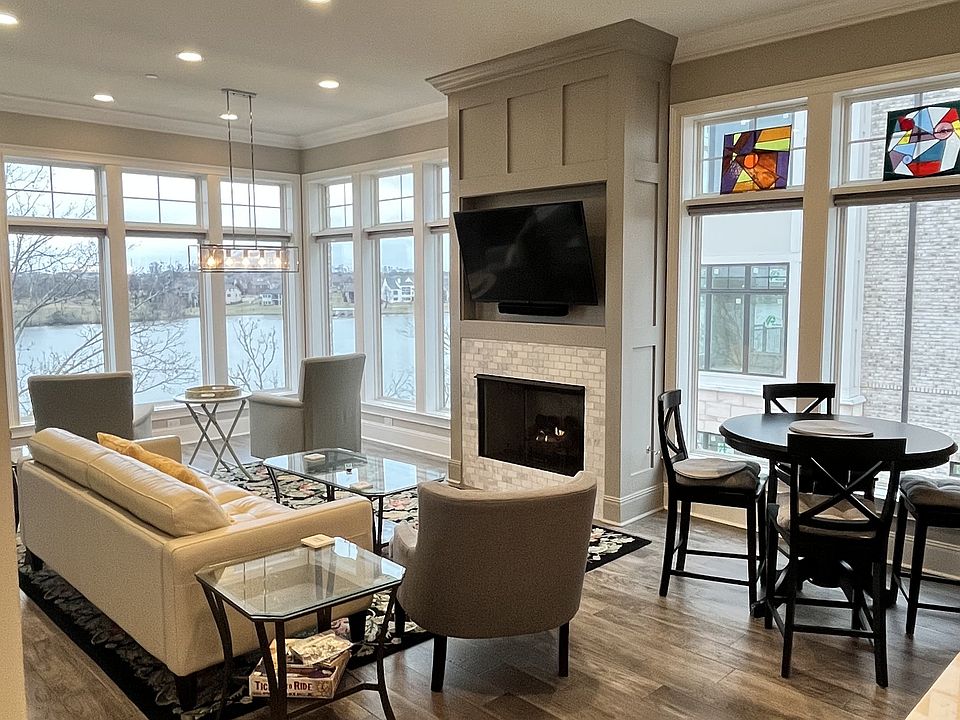 1st image of 1024 Club View Dr Unit E203