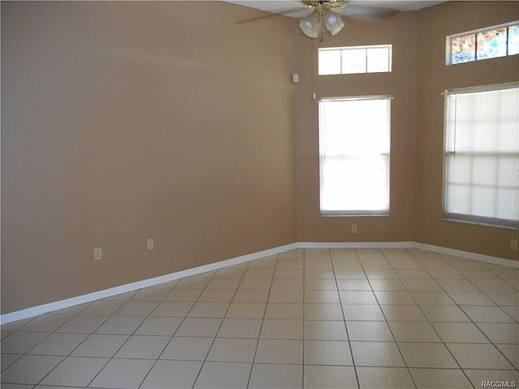 5th image of 4527 N Amarillo Dr