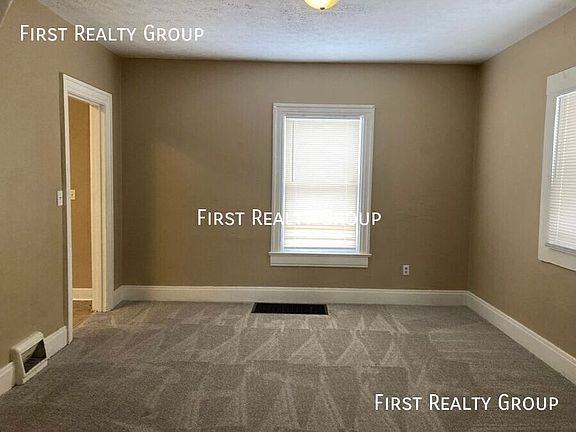 4th image of 206 Edgar Ave