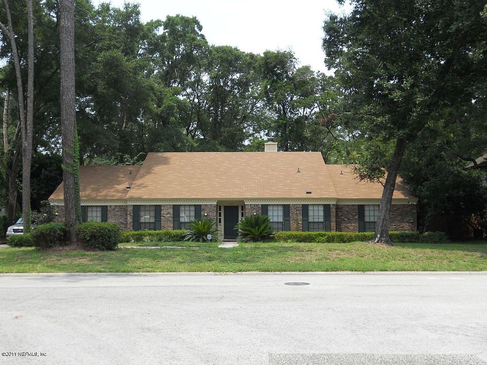 1st image of 2780 Forest Oaks Dr