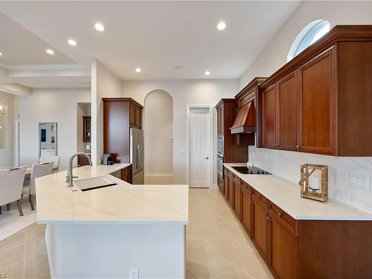 8950 Shenendoah Cir — Photo 11