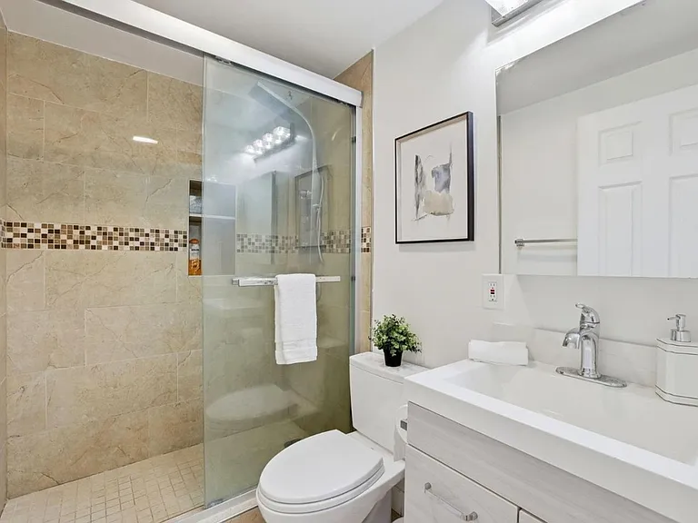 1800 Seaview Dr — Photo 4