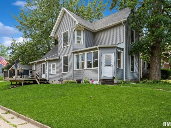 1301 Caroline Ave, Clinton, IA 52732