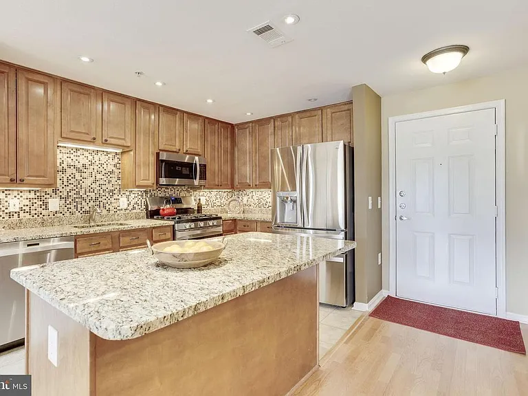 9486 Virginia Center Blvd #403 — Photo 5