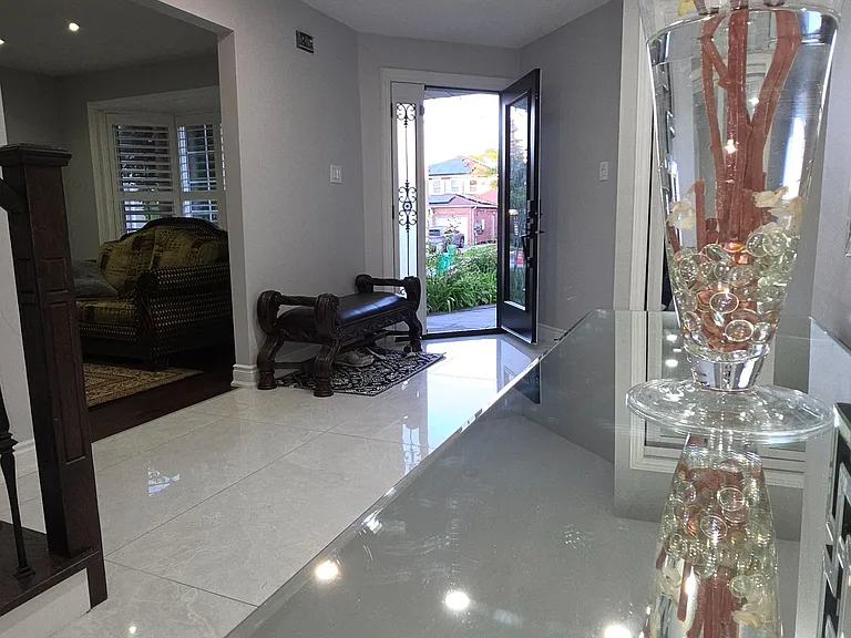 323 Winfield Ter — Photo 2