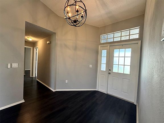 5th image of 13335 Carter Ave