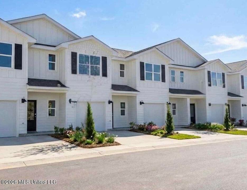 1st image of 143 Harper Grove Cir