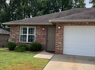 406A Blake Anthony Dr, Warrensburg, MO 64093