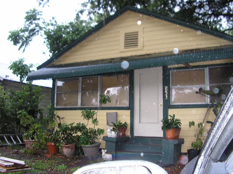 1st image of 853 W Lyman Ave