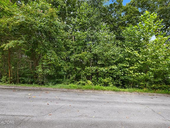 2nd image of 12 Hawthorn Pl Lot 12