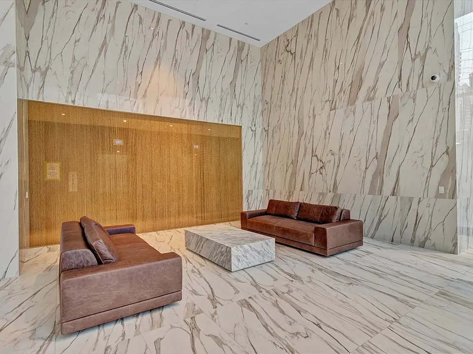 448 Burnhamthorpe Rd W #908