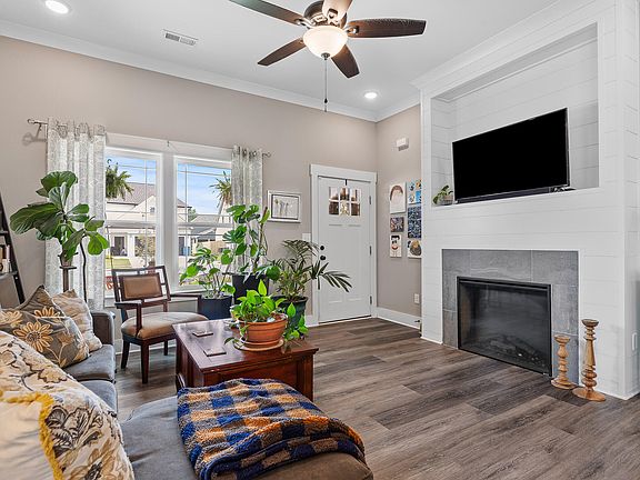 5th image of 210 Country Cove Dr #38
