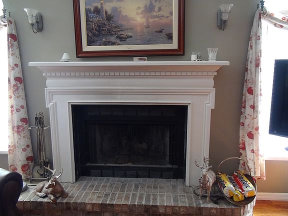 5th image of 166 Clough Ave