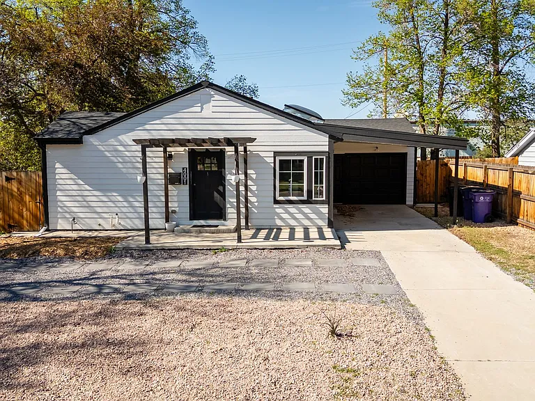 4001 E Cornell Ave — Photo 1