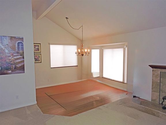 5th image of 376 Center St Unit 340